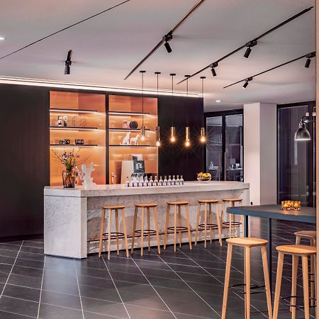 Hotel Andaz Munich Schwabinger Tor, By Hyatt Esterno foto The lounge at Frankfurt Airport