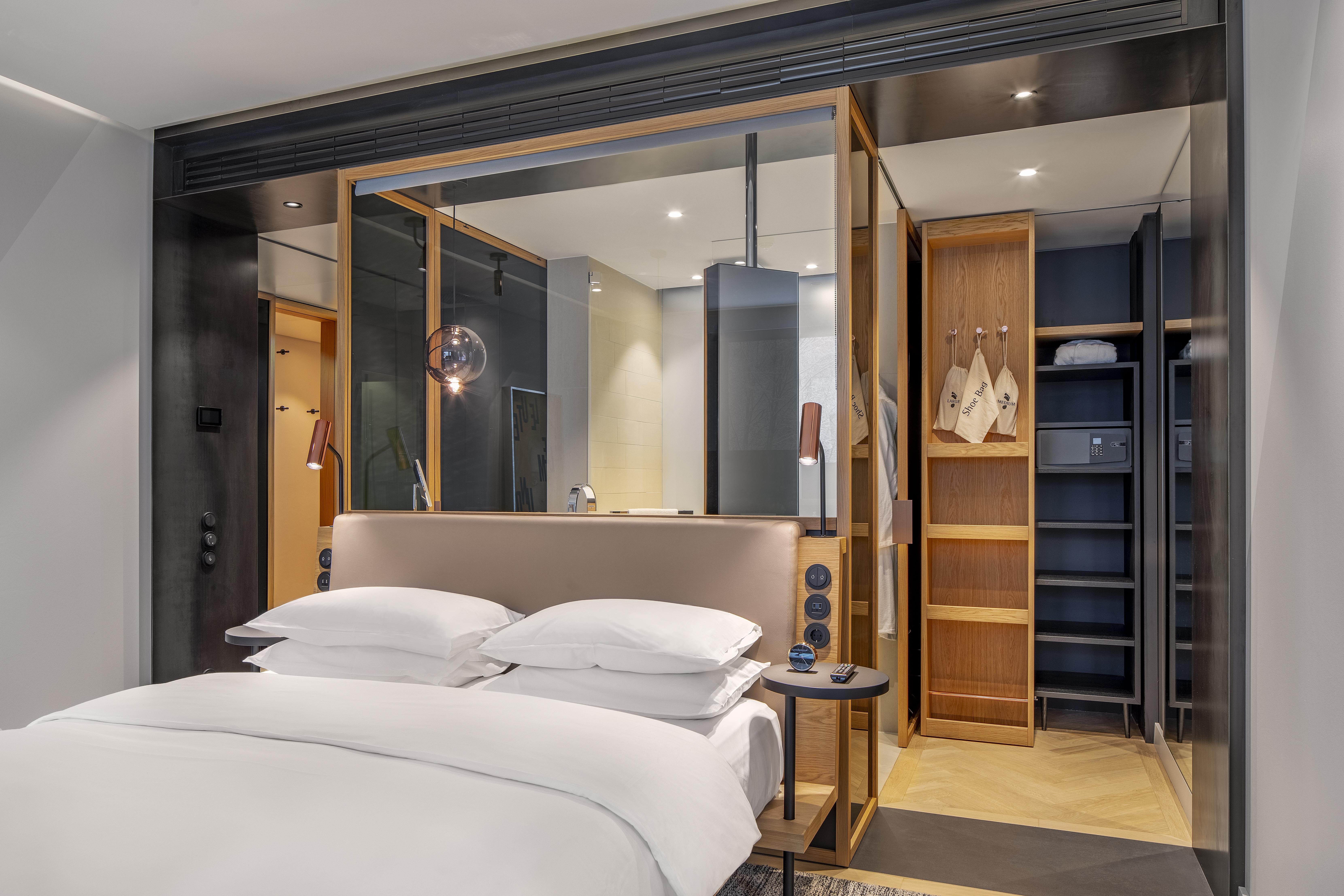 Hotel Andaz Munich Schwabinger Tor, By Hyatt Esterno foto A room at the hotel