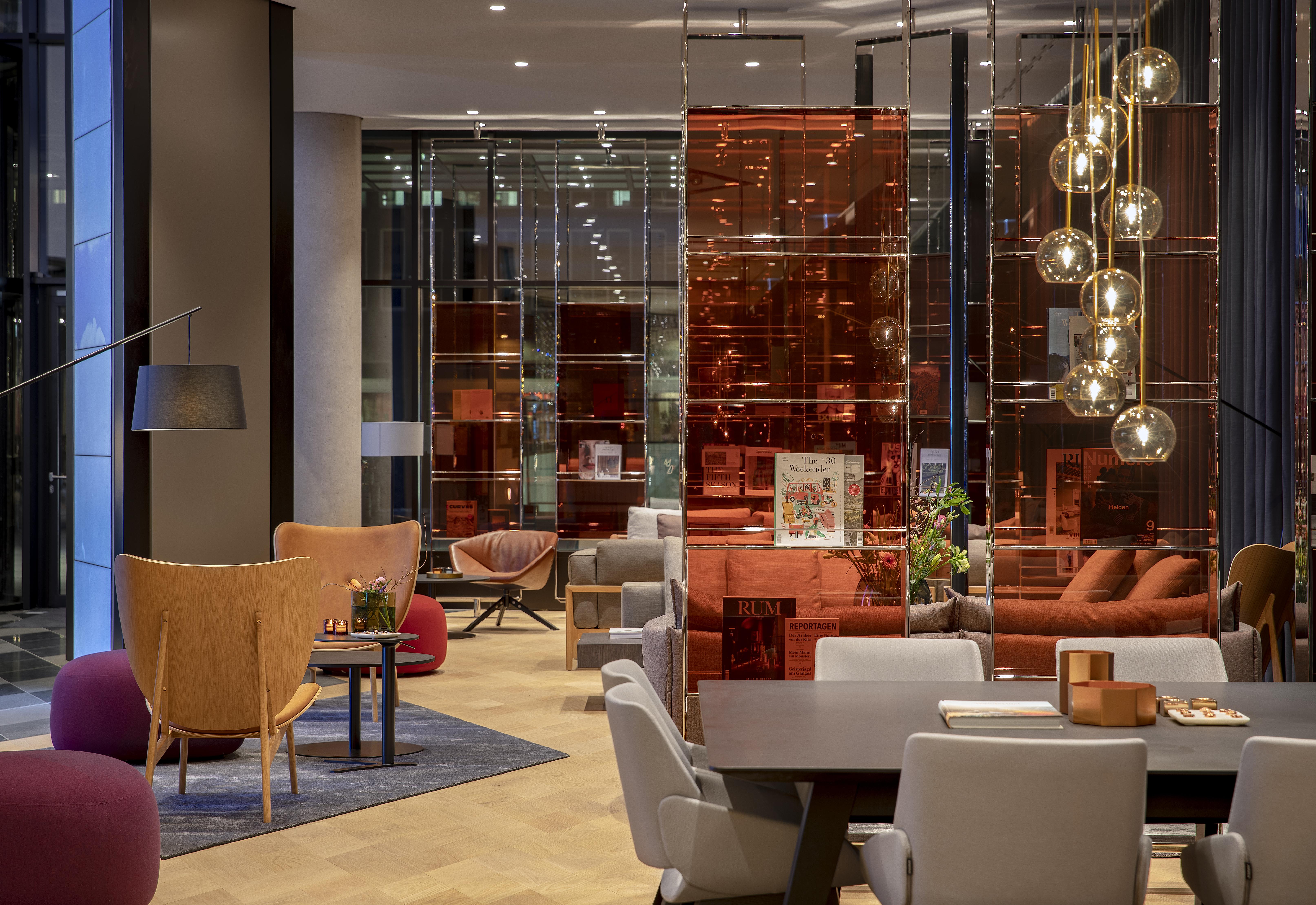 Hotel Andaz Munich Schwabinger Tor, By Hyatt Esterno foto The lobby of the hotel