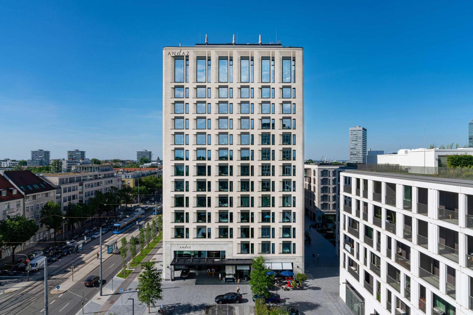 Hotel Andaz Munich Schwabinger Tor, By Hyatt Esterno foto The building of the Federal Ministry of the Interior, Berlin