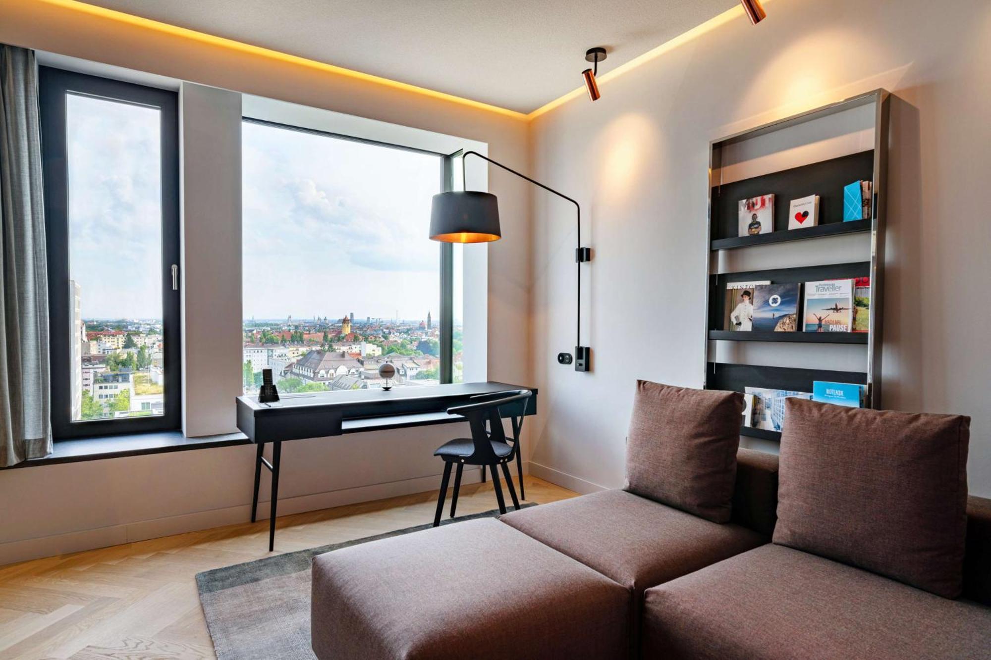 Hotel Andaz Munich Schwabinger Tor, By Hyatt Esterno foto A room at the hotel