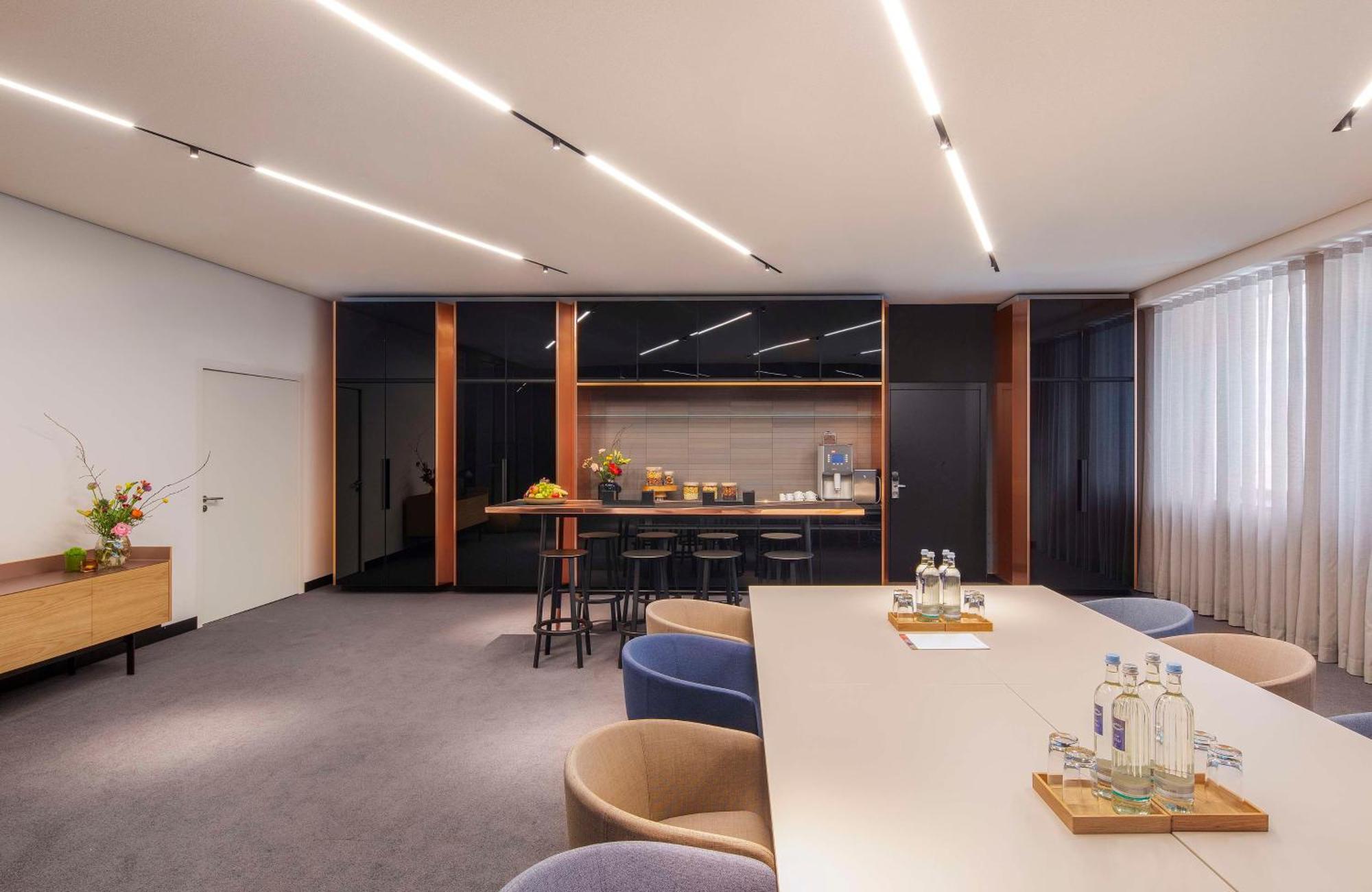Hotel Andaz Munich Schwabinger Tor, By Hyatt Esterno foto Meeting room
