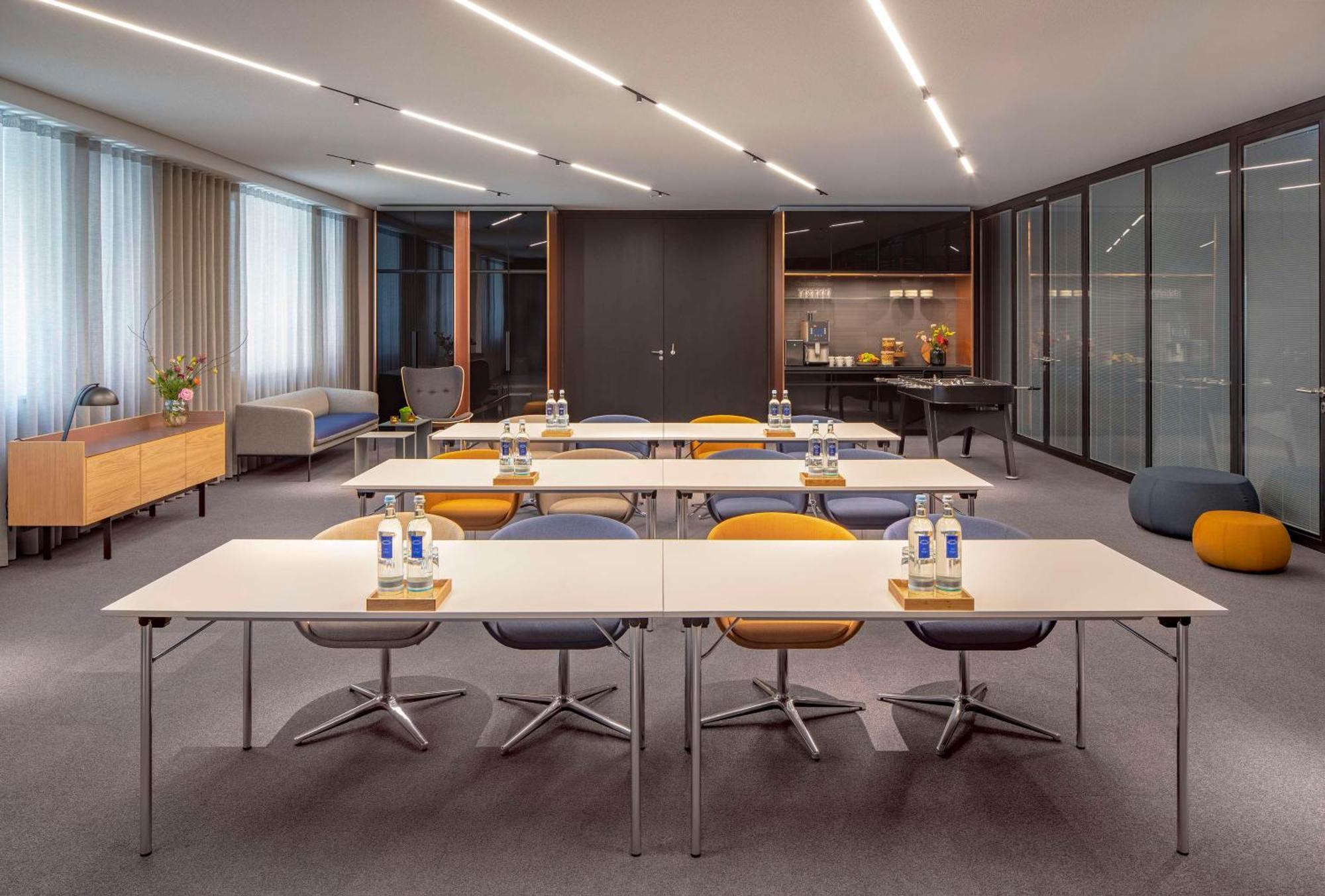 Hotel Andaz Munich Schwabinger Tor, By Hyatt Esterno foto Meeting room