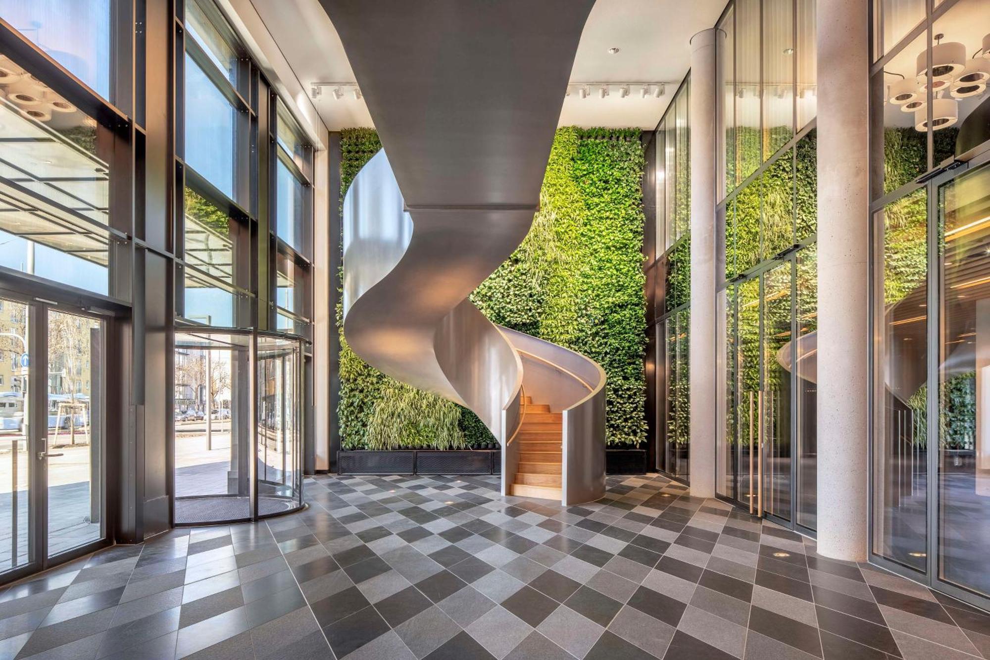 Hotel Andaz Munich Schwabinger Tor, By Hyatt Esterno foto The lobby of the building